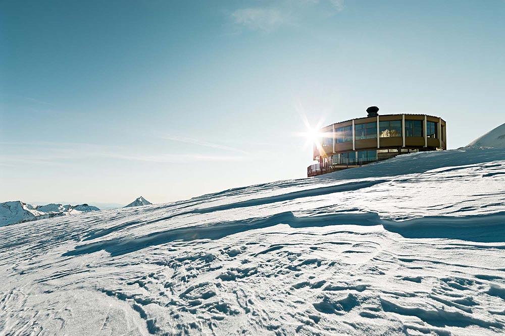 Drehrestaurant, Eisgrotte und Standseilbahn auf dem Allalin